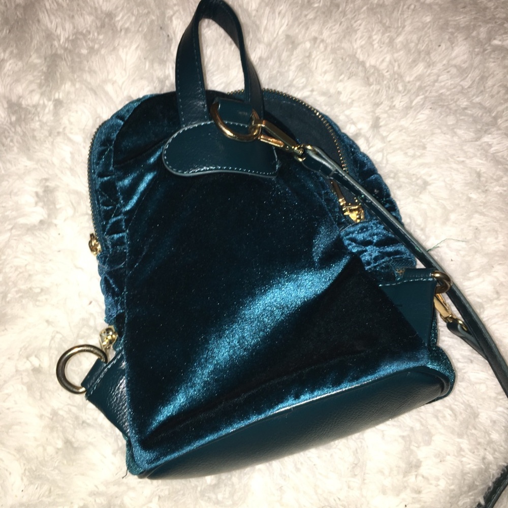 Bebe back pack - Picture 2 of 3